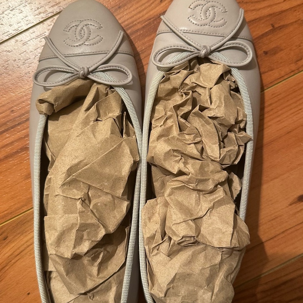 Chanel Gray Flats - Size 6.5C